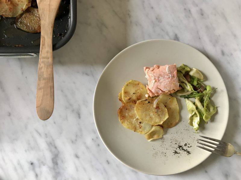 salmone in crosta di patate_spadelliamo